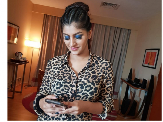 Yashika Aannand 02